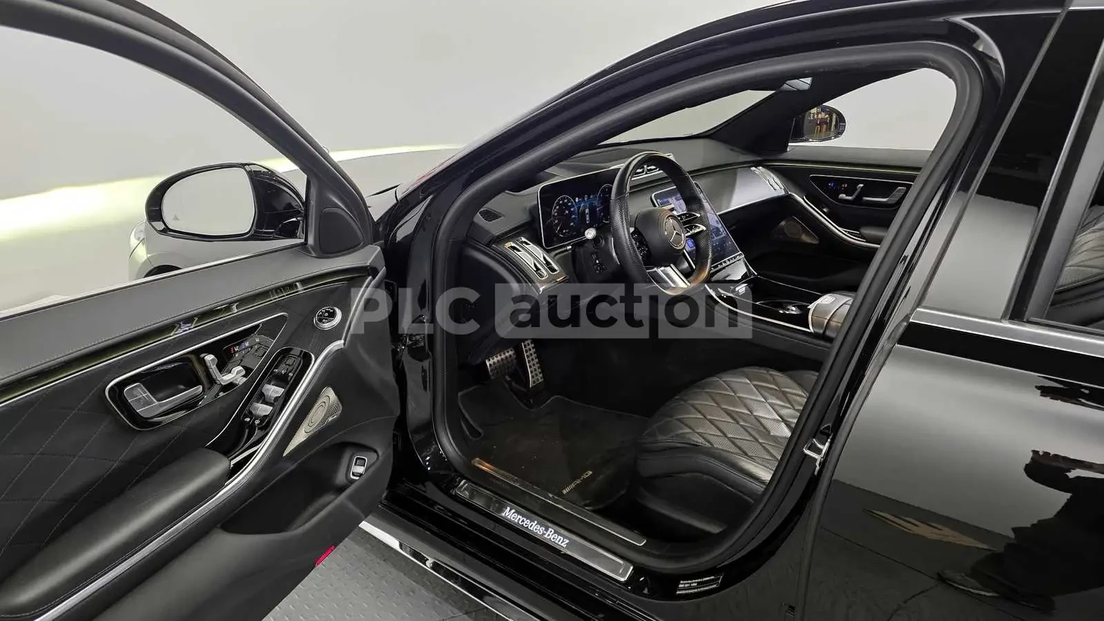 Mercedes-Benz S 400 d 4MATIC AMG| 360| BURMASTER| DIST+ | ВКЛ.ТЕХНТЕСТ, снимка 4 - Автомобили и джипове - 55008867