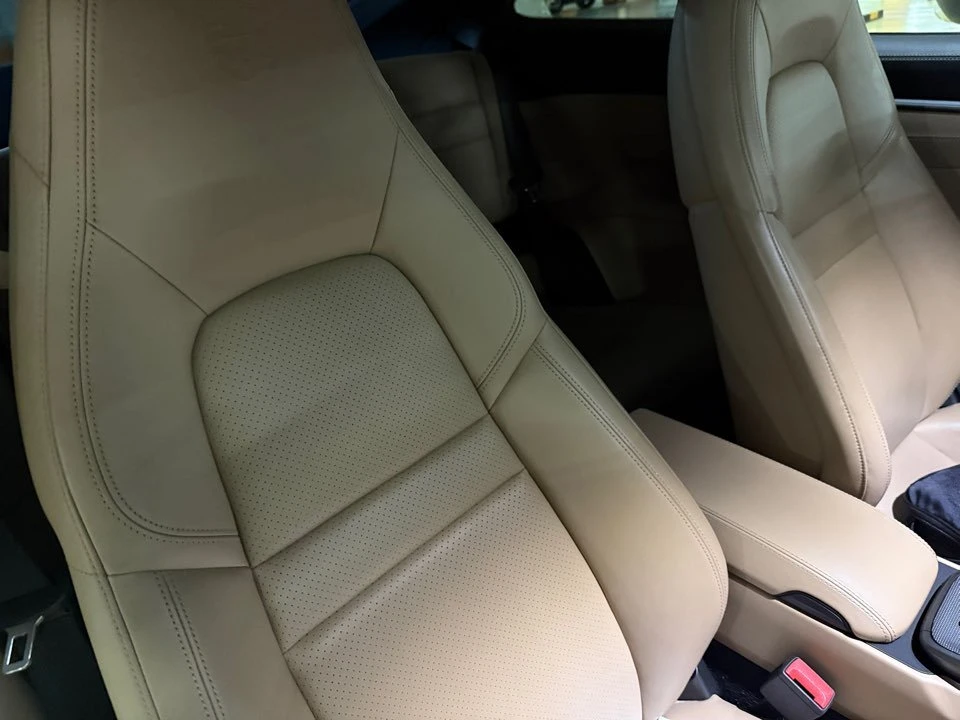 Porsche Carrera Carrera* KEYLESS* ПОДГРЕВ ВОЛАН* КРАЙНА ЦЕНА, снимка 8 - Автомобили и джипове - 55336516