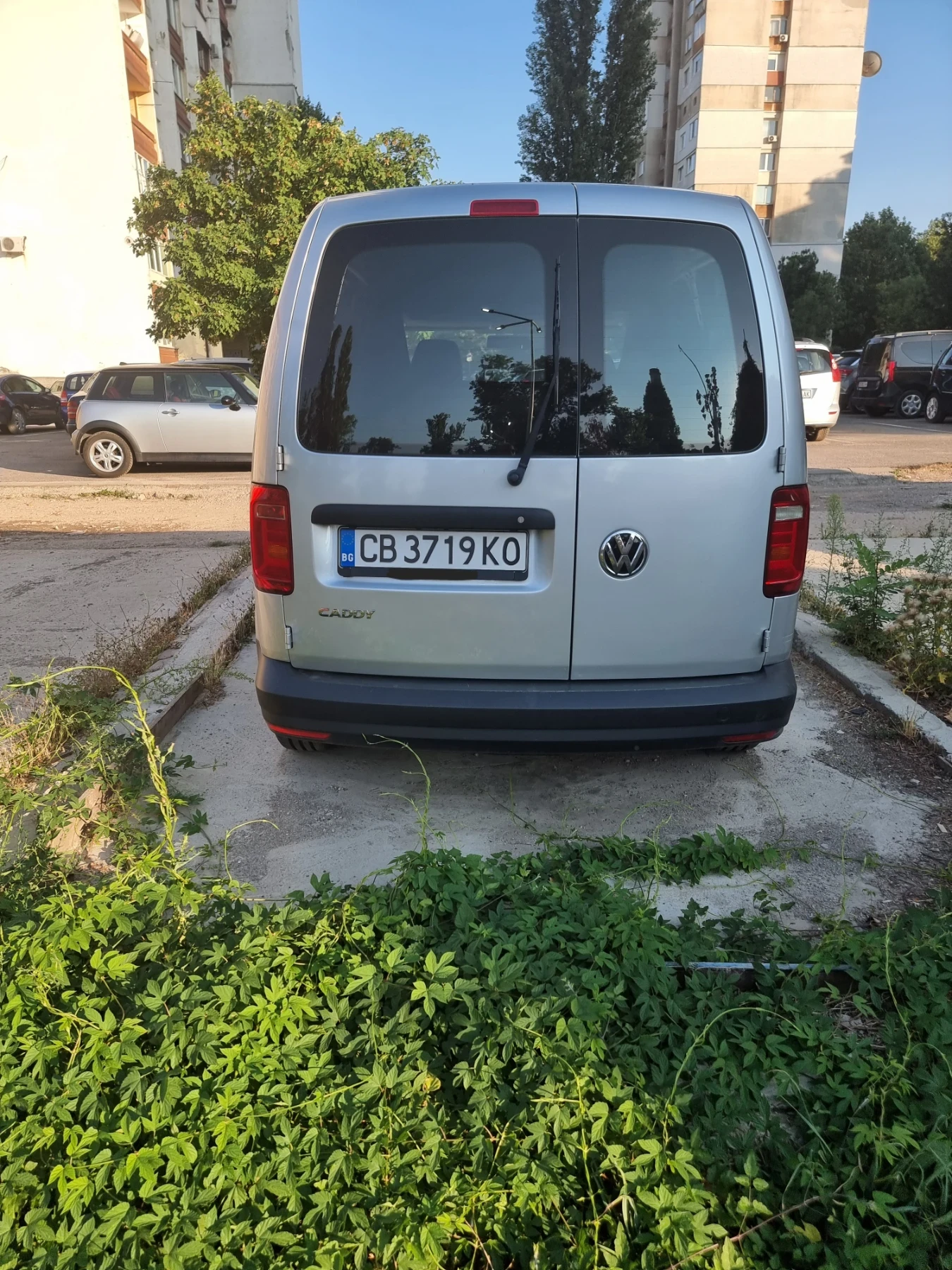 VW Caddy 1.6 Tdi klimatik , снимка 9 - Автомобили и джипове - 55338514