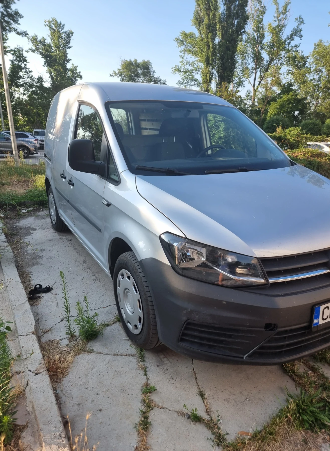 VW Caddy 1.6 Tdi klimatik , снимка 2 - Автомобили и джипове - 55338514