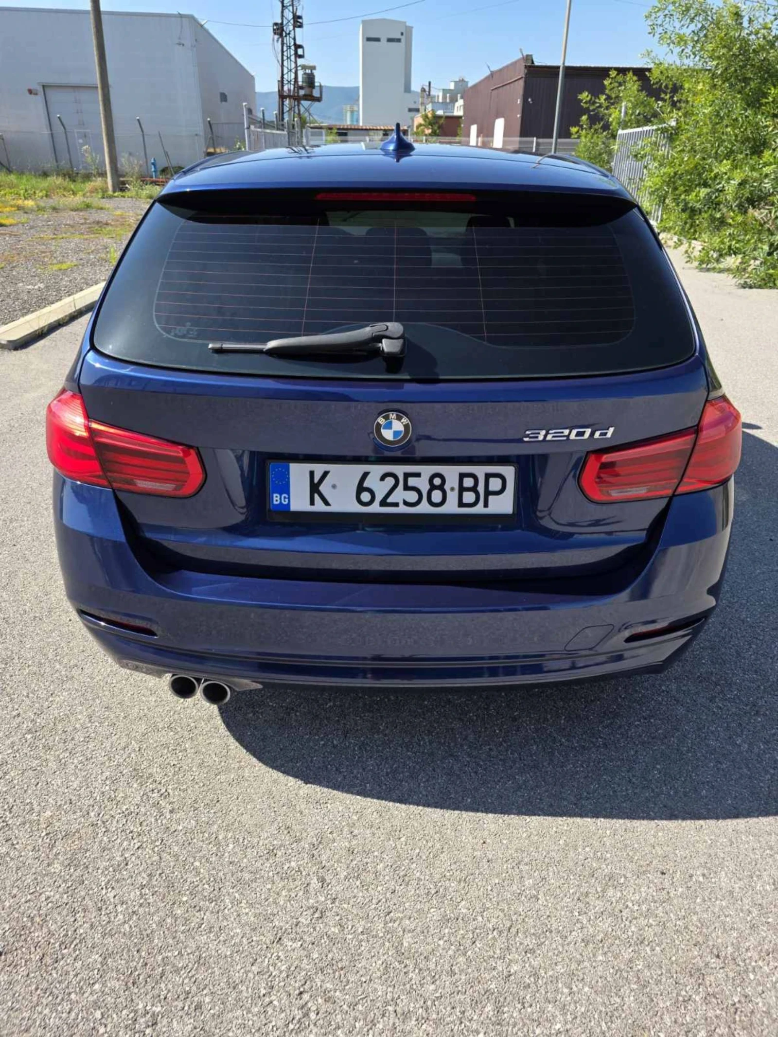 BMW 320, снимка 5 - Автомобили и джипове - 55417126