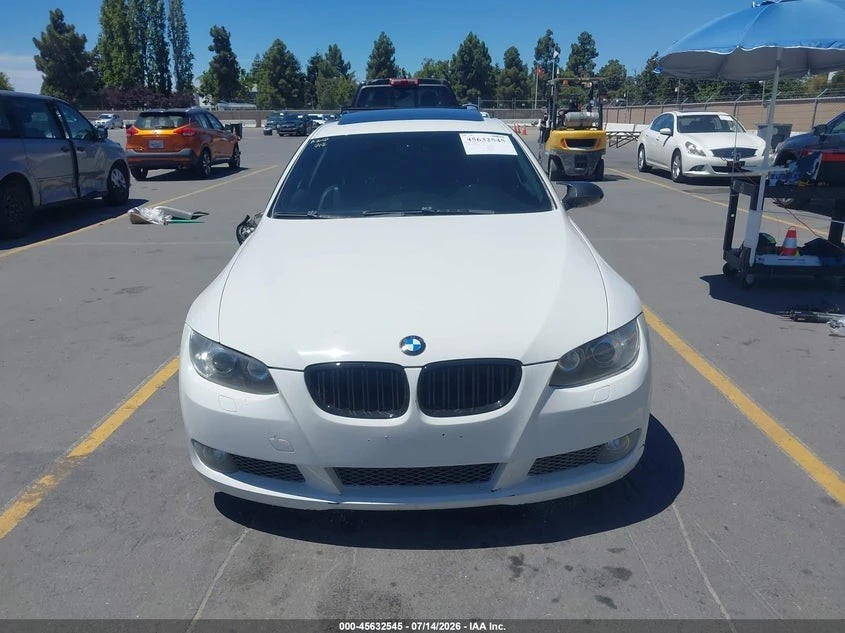 BMW 335 I RWD Автокредит Цена до България, снимка 2 - Автомобили и джипове - 55444880