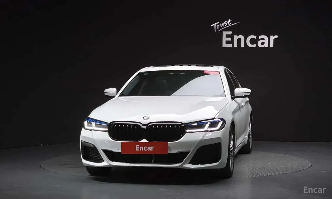 BMW 520 * Luxury * DISTRONIC * , снимка 3 - Автомобили и джипове - 55564834