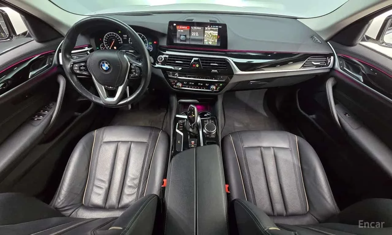 BMW 520 * Luxury * DISTRONIC * , снимка 7 - Автомобили и джипове - 55564834