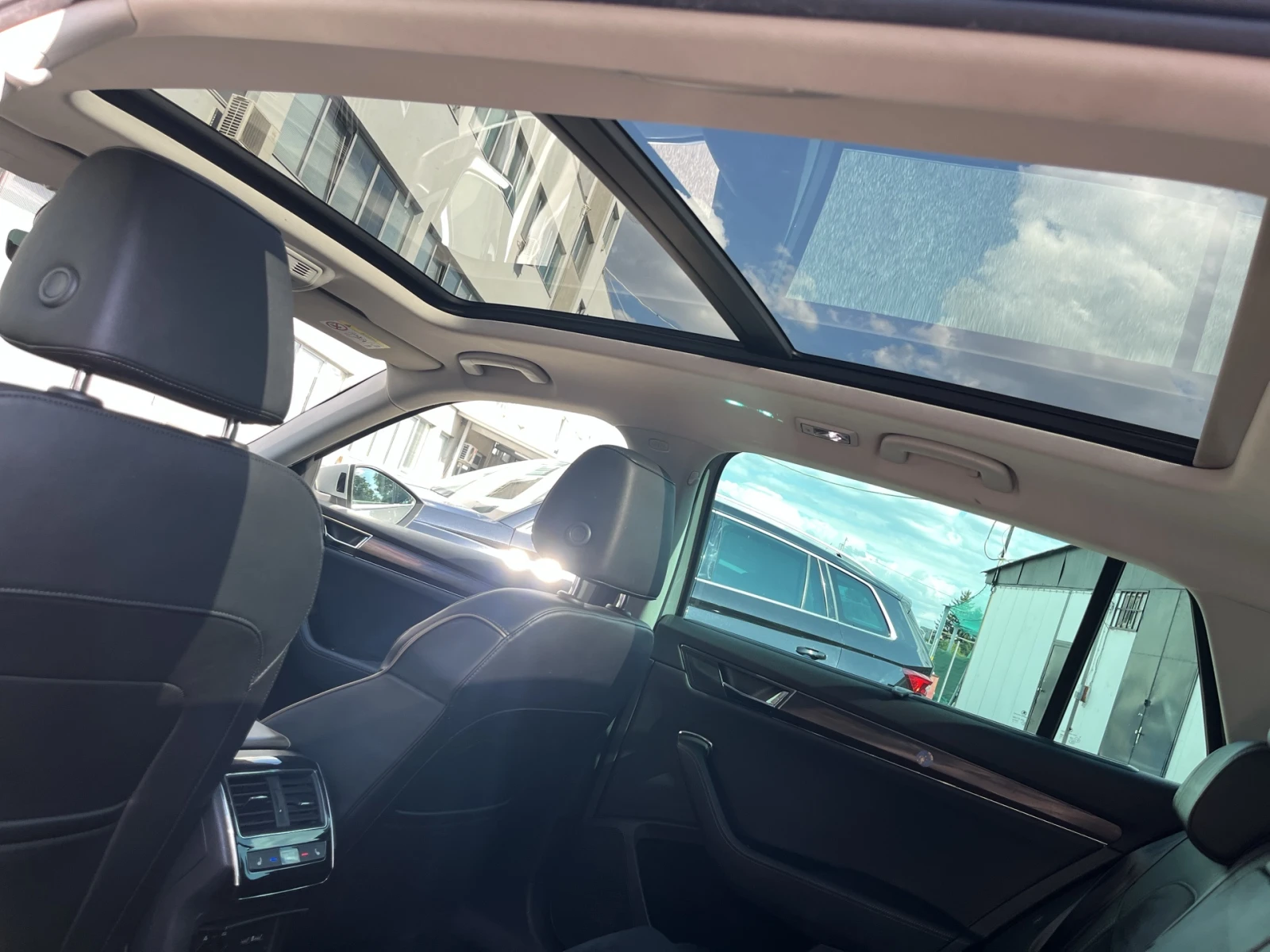 Skoda Superb 2, 0 TDI 7DSG 4X4, снимка 14 - Автомобили и джипове - 55665611