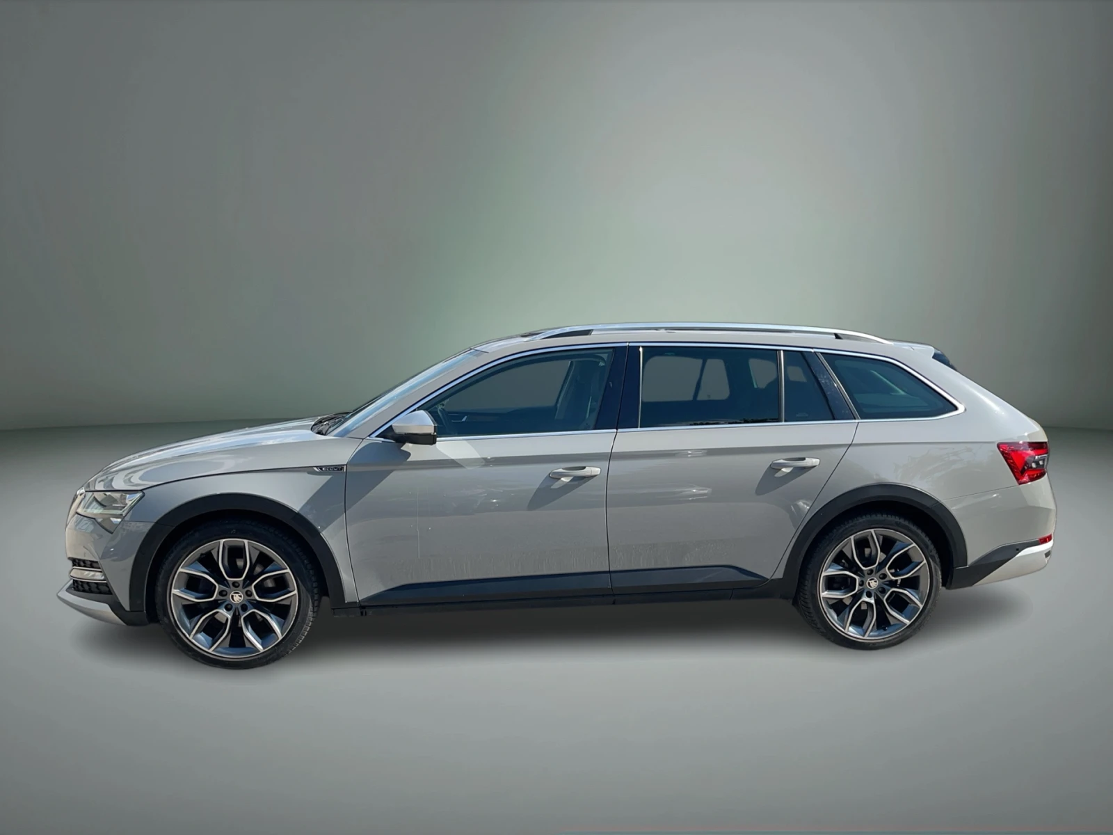 Skoda Superb 2, 0 TDI 7DSG 4X4, снимка 2 - Автомобили и джипове - 55665611
