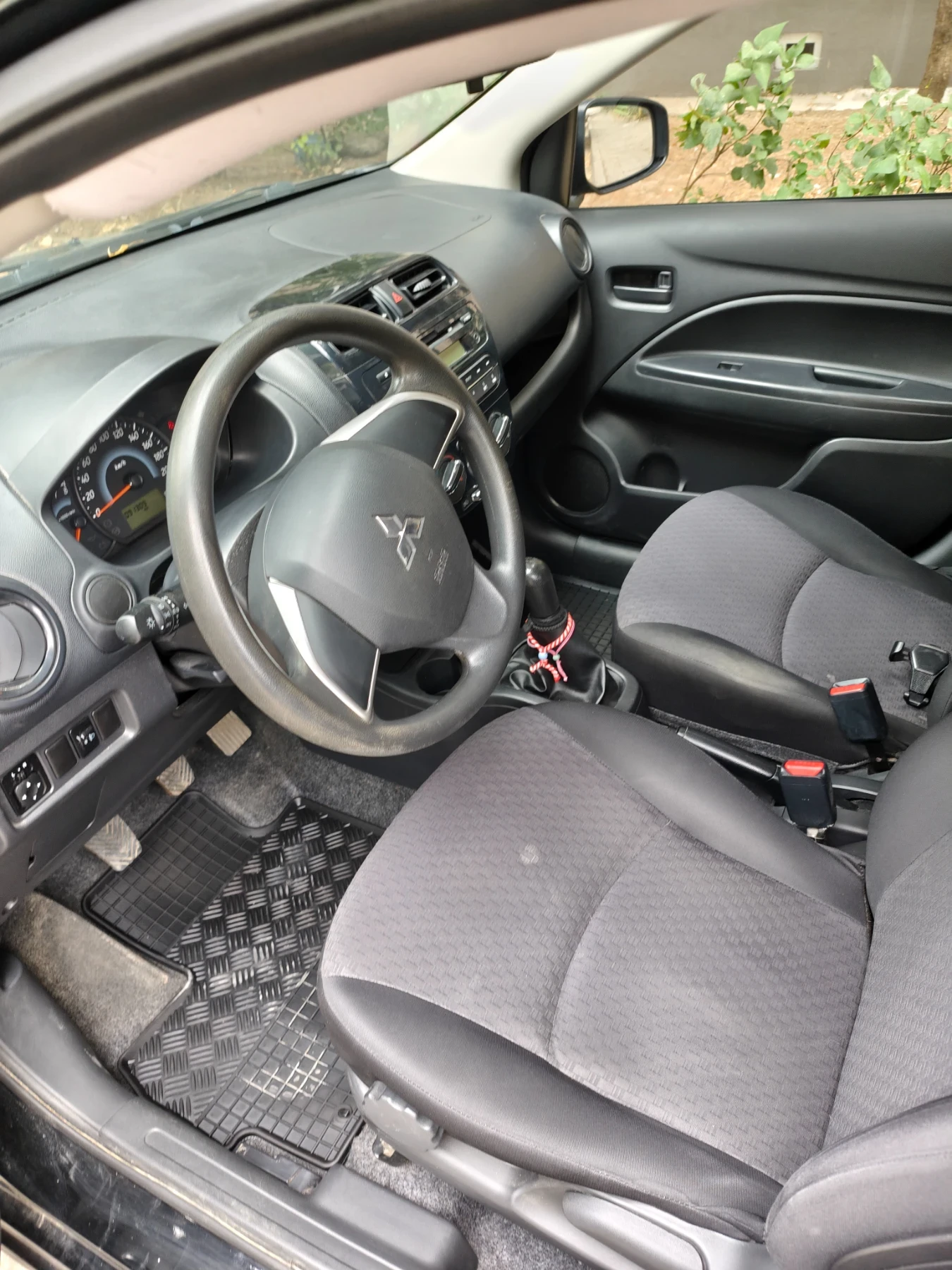 Mitsubishi Space star, снимка 8 - Автомобили и джипове - 55777447