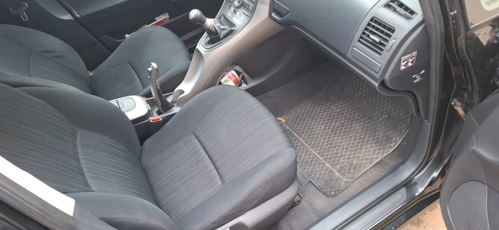 Toyota Auris 1.6i+ ГАЗ, снимка 12 - Автомобили и джипове - 55786169