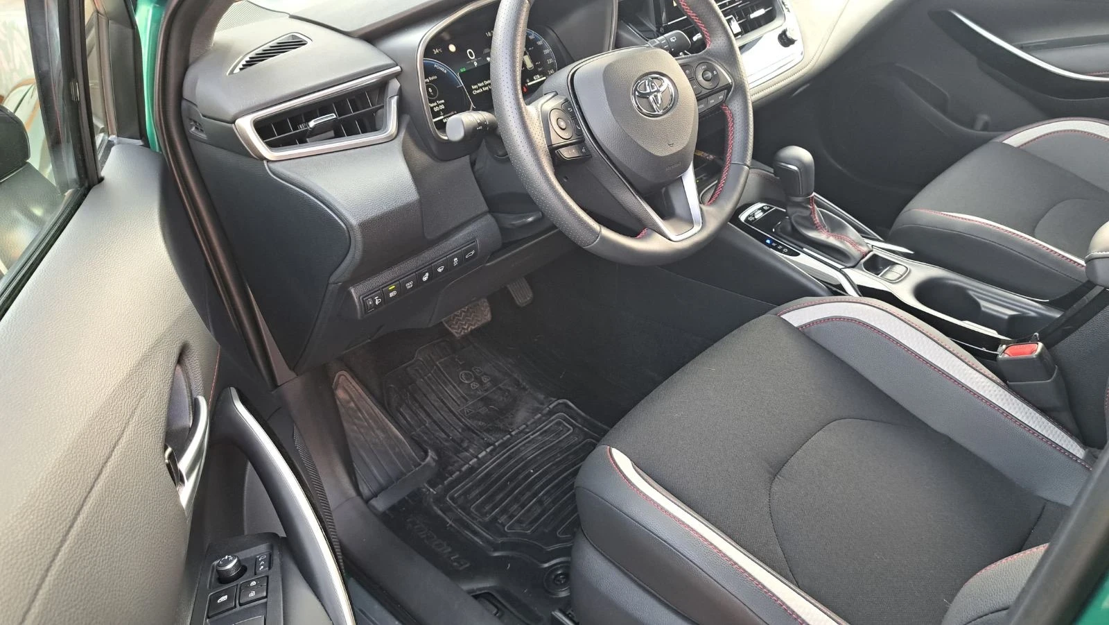 Toyota Corolla 2.0, снимка 7 - Автомобили и джипове - 55805029