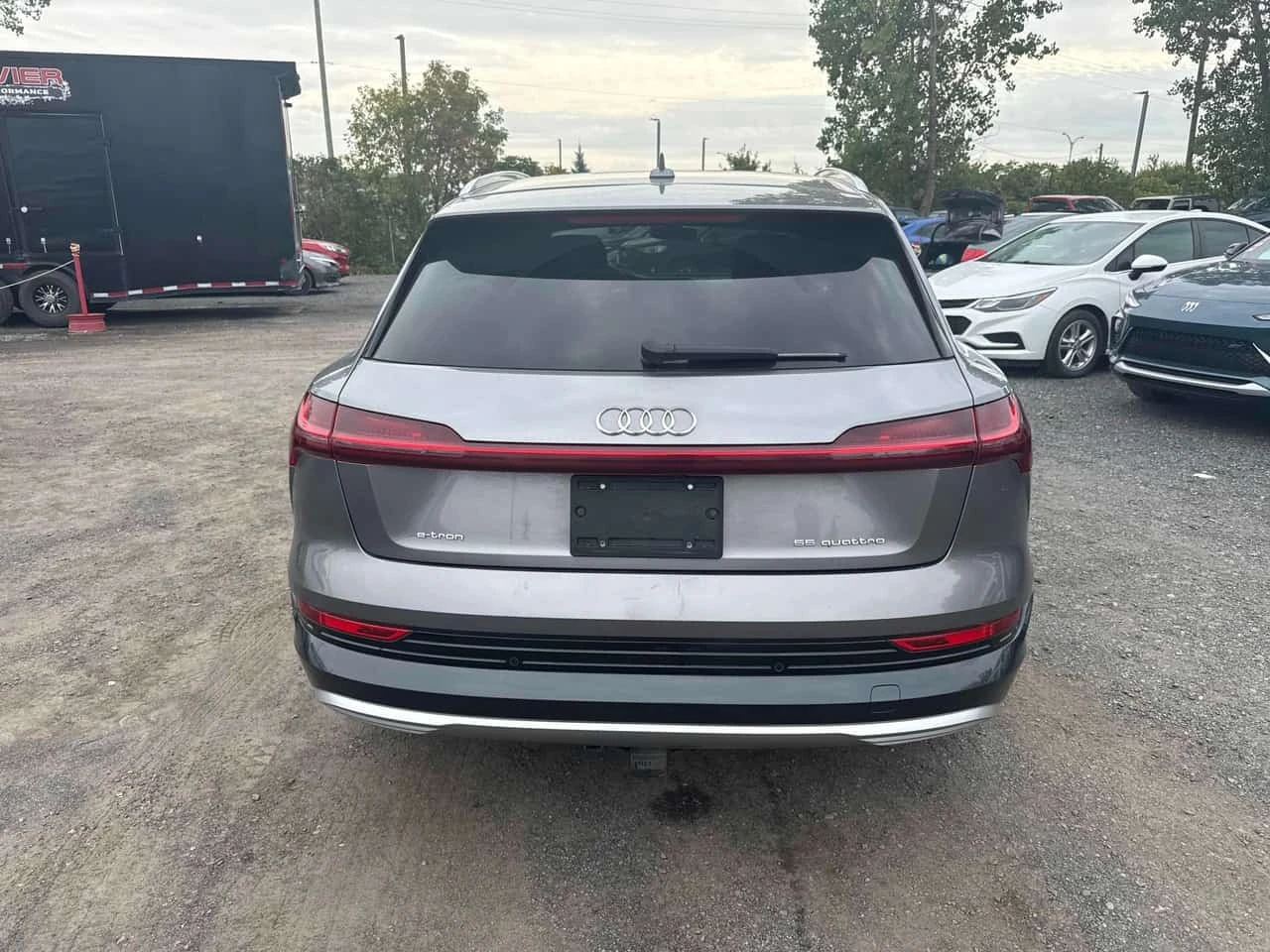 Audi E-Tron * Technik * CARFAX * ОПЦИЯ ЗА ФИНАНСИРАНЕ, снимка 4 - Автомобили и джипове - 56162418