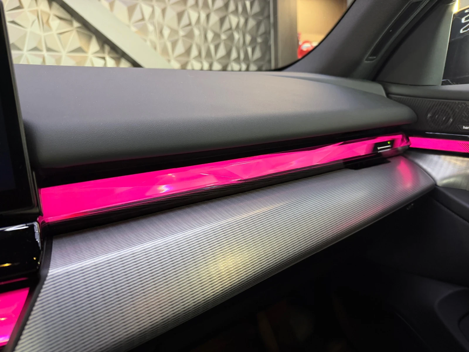 BMW i5 40 xDrive * HEAD UP * LED * HARMAN/KARDON* M PACKE | Mobile.bg � ����������� 14