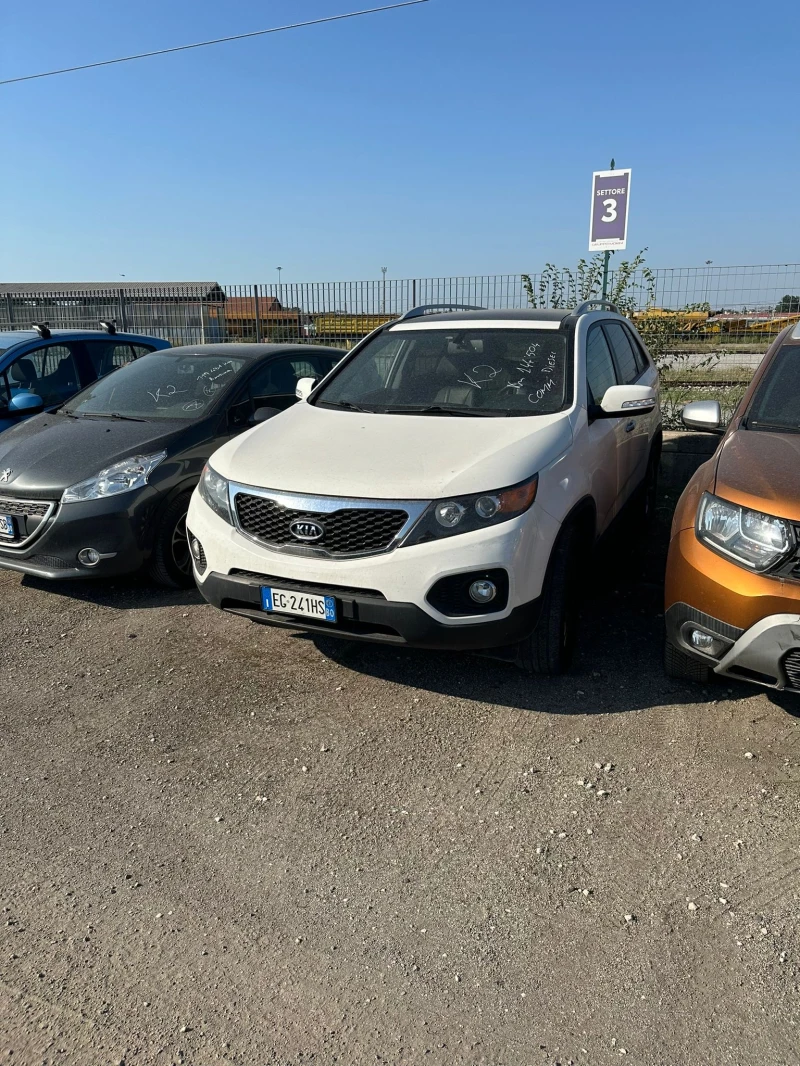 Kia Sorento 2.2 CRDI 4X4, снимка 17 - Автомобили и джипове - 47676136