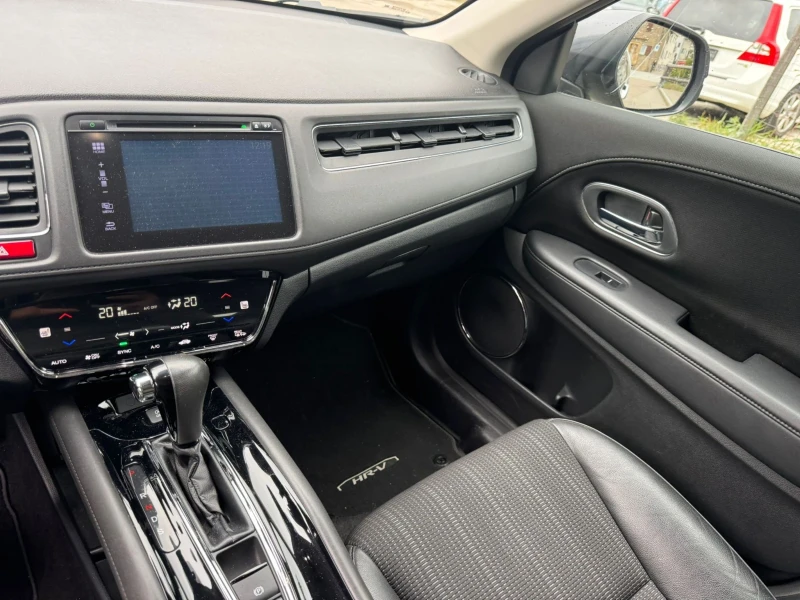 Honda Hr-v, снимка 9 - Автомобили и джипове - 52854042