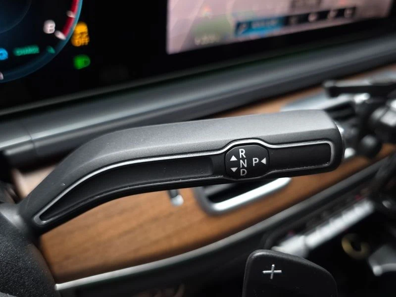 Mercedes-Benz GLE EQ BOOST/HUD/ПОДГРЕВ/ОБДУХ/HARMON KARDON/DISTR/360, снимка 9 - Автомобили и джипове - 55341298