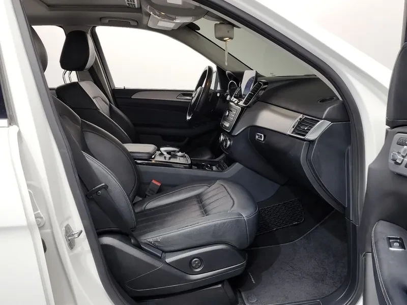 Mercedes-Benz GLE 350 D 4Matic - САМО 30% АВАНС, снимка 11 - Автомобили и джипове - 55483964