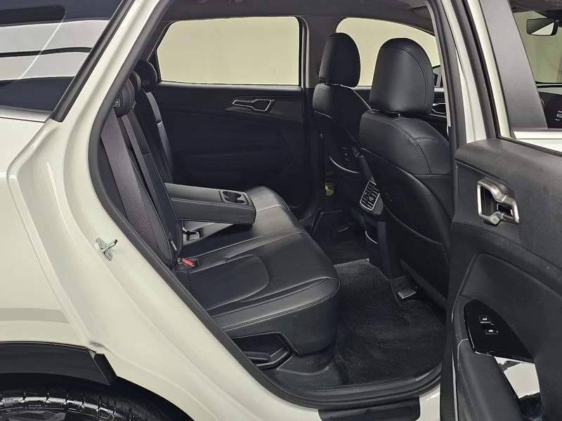 Kia Sportage Nobleless 2WD| 180к.с.| ВКЛ.ТЕХНОТЕСТ, снимка 12 - Автомобили и джипове - 55636363