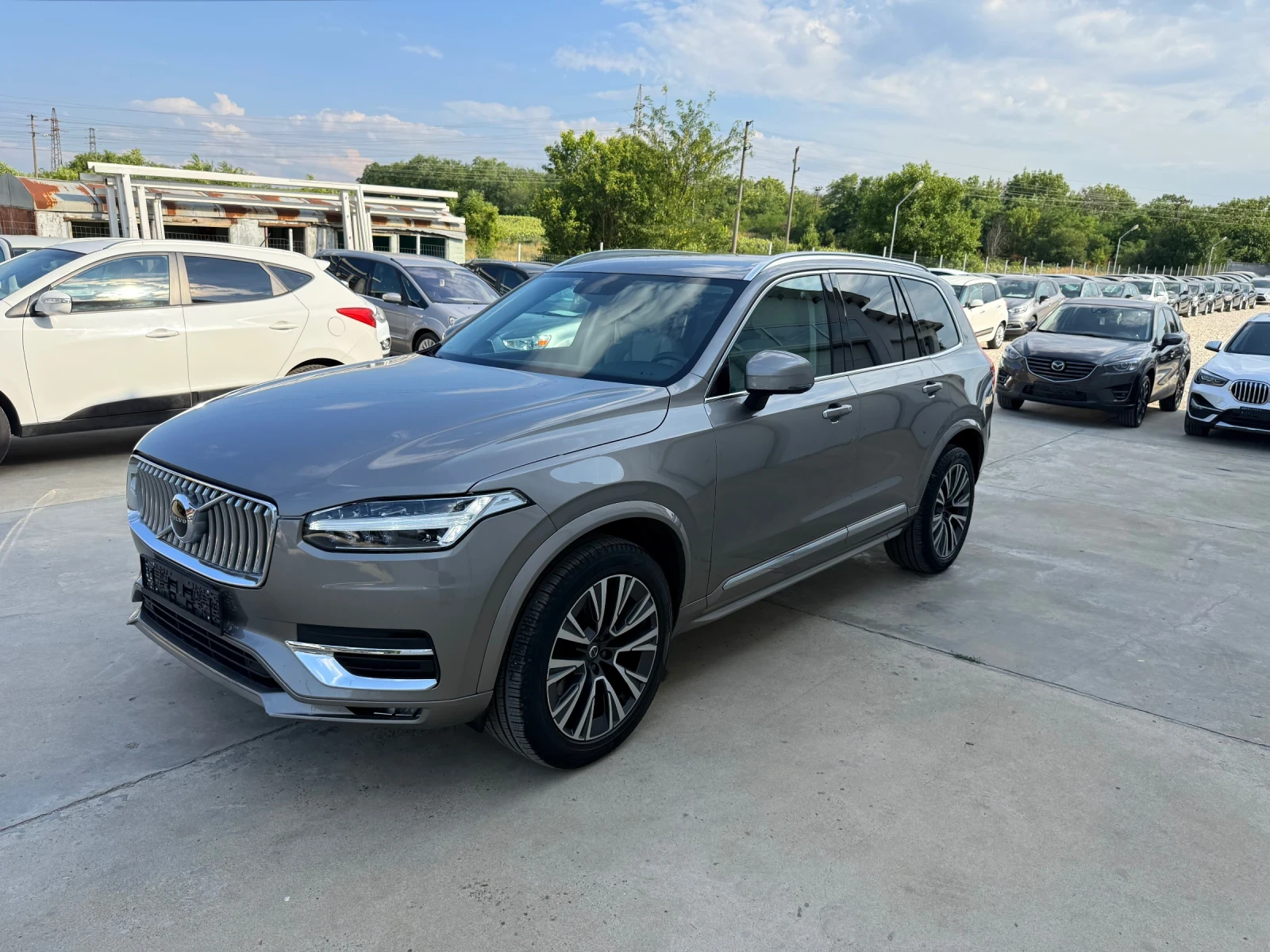 Volvo Xc90 2.0 B5 * AWD* Mild HYBRID* AT8* NOVA*  - изображение 2