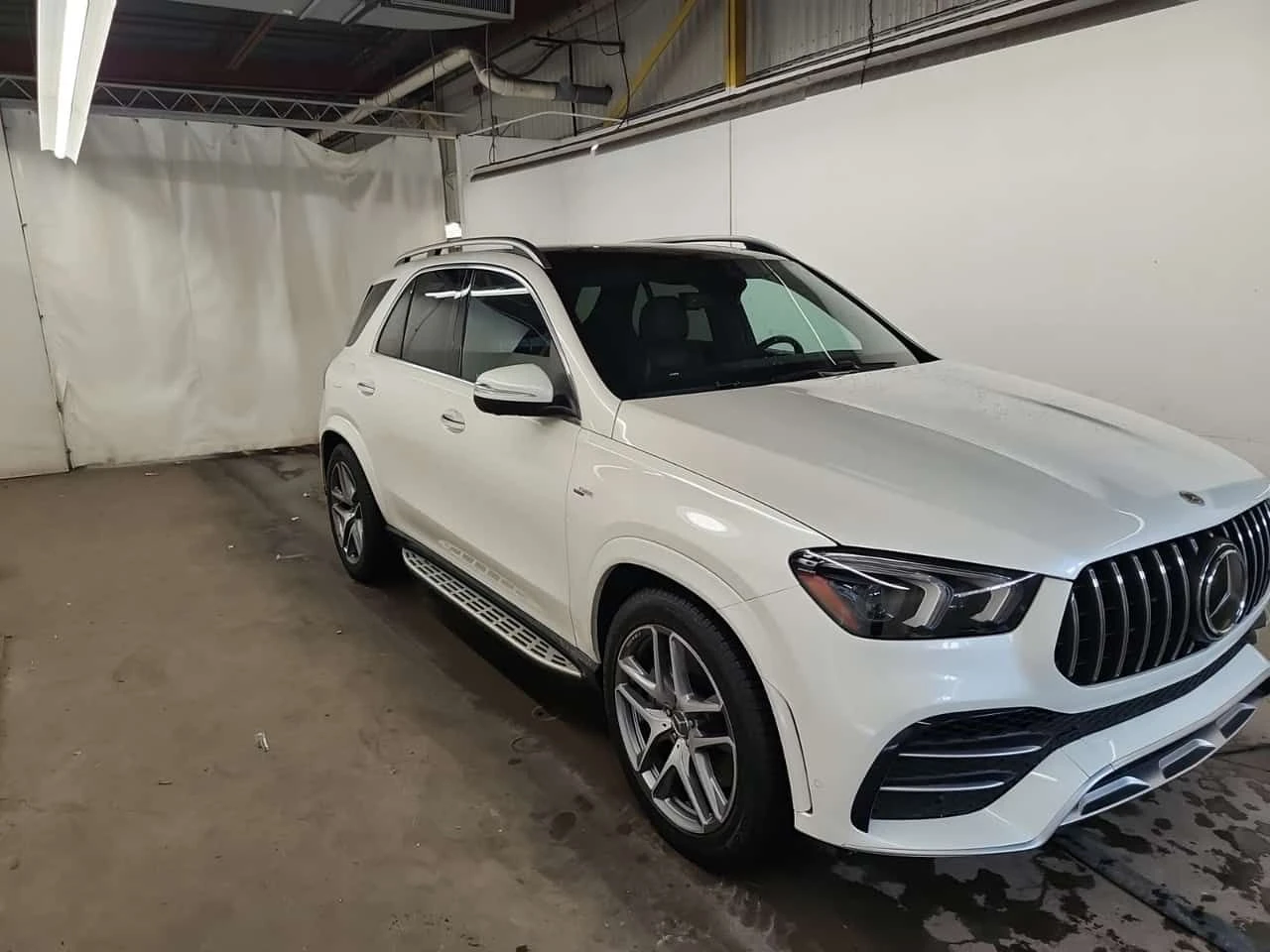 Mercedes-Benz GLE 53 4MATIC * 4MATIC* DISTRONIC* BURMESTER* HEAD-UP* 360* , снимка 2 - Автомобили и джипове - 53830140