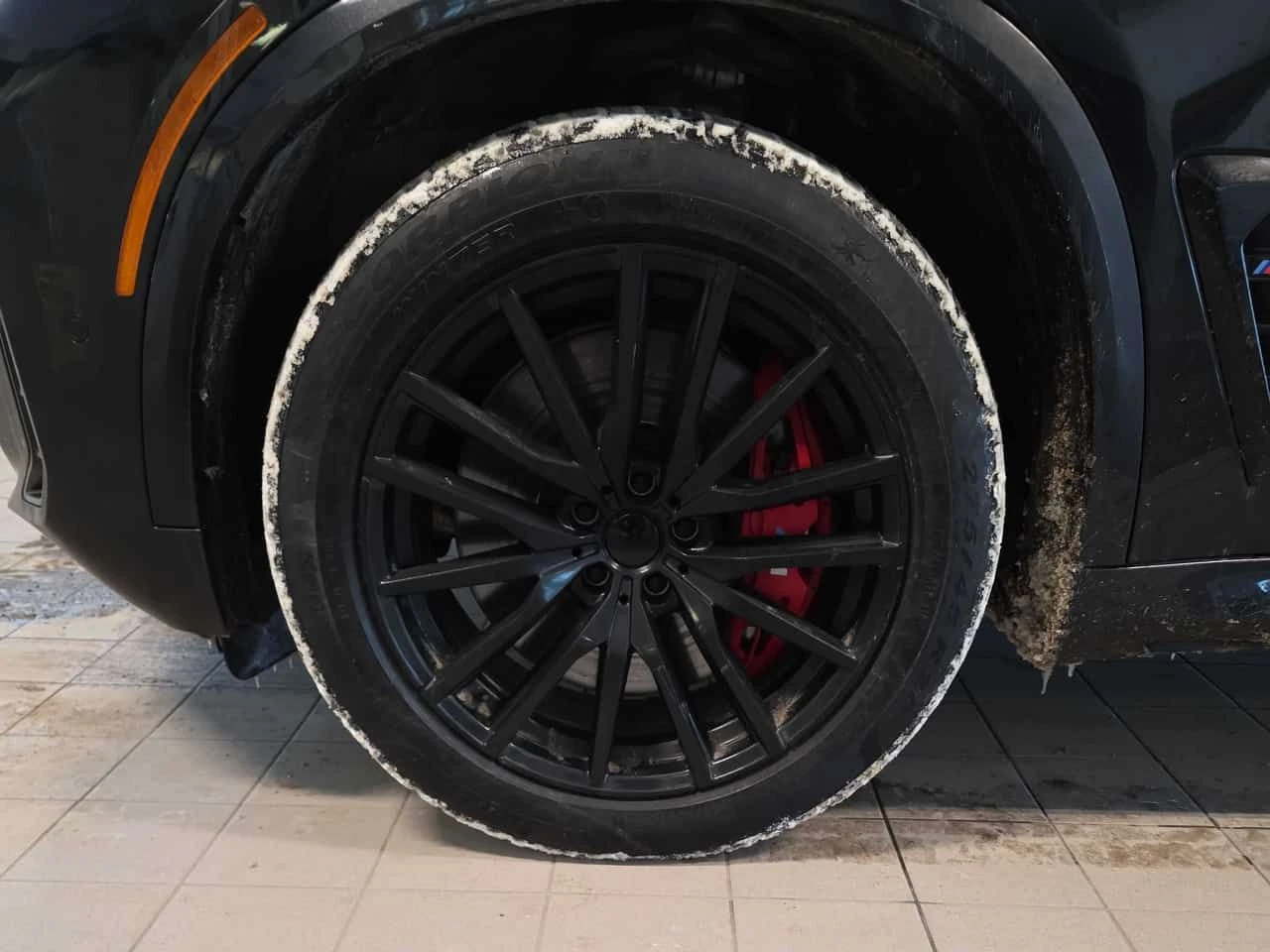 BMW X5 M60i| XDRIVE| DISTRONIC| 360| HUD| HAR/KAR| CARFAX, снимка 6 - Автомобили и джипове - 54016762