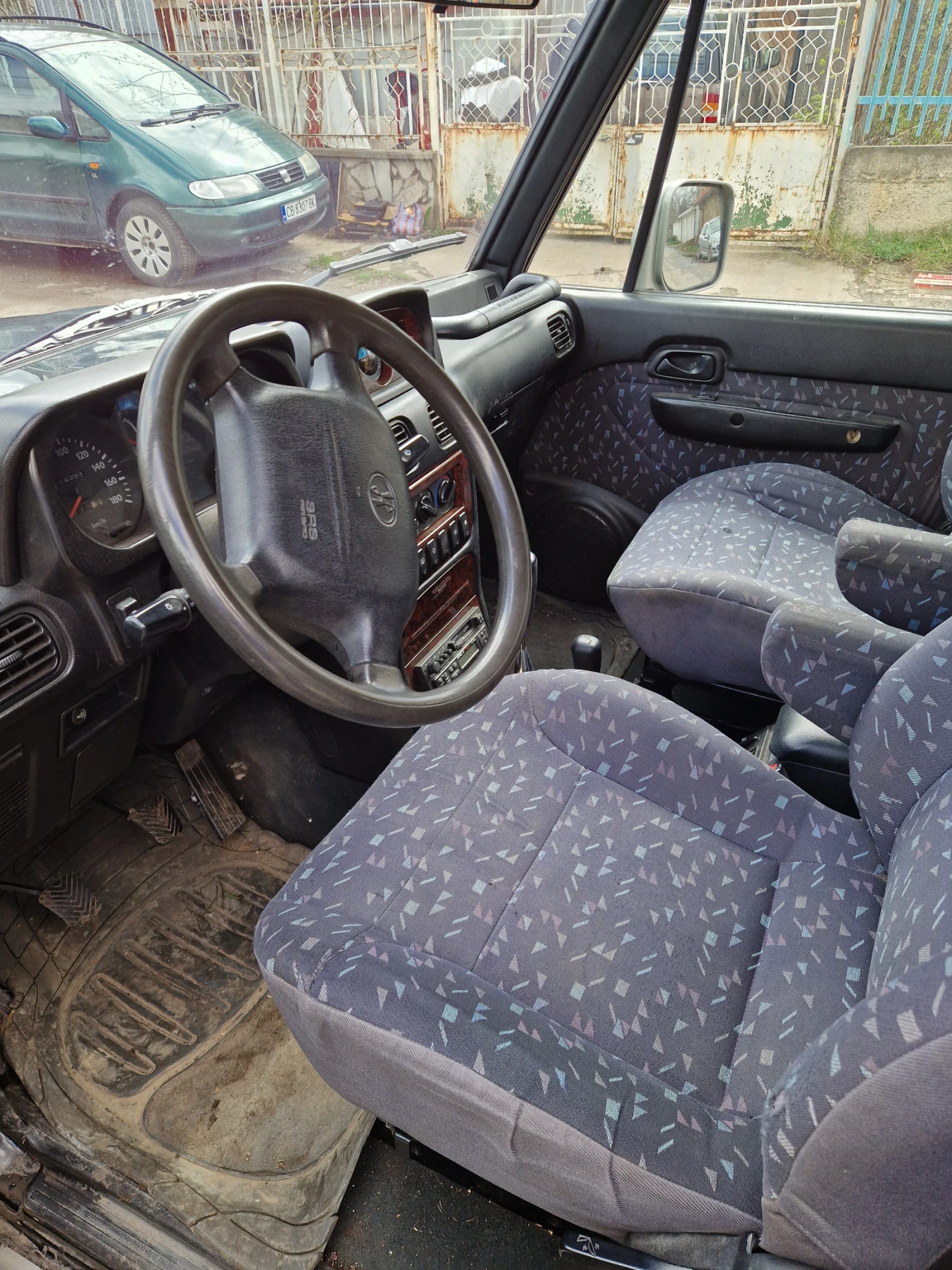 Hyundai Galloper Дълга база, снимка 4 - Автомобили и джипове - 54103184