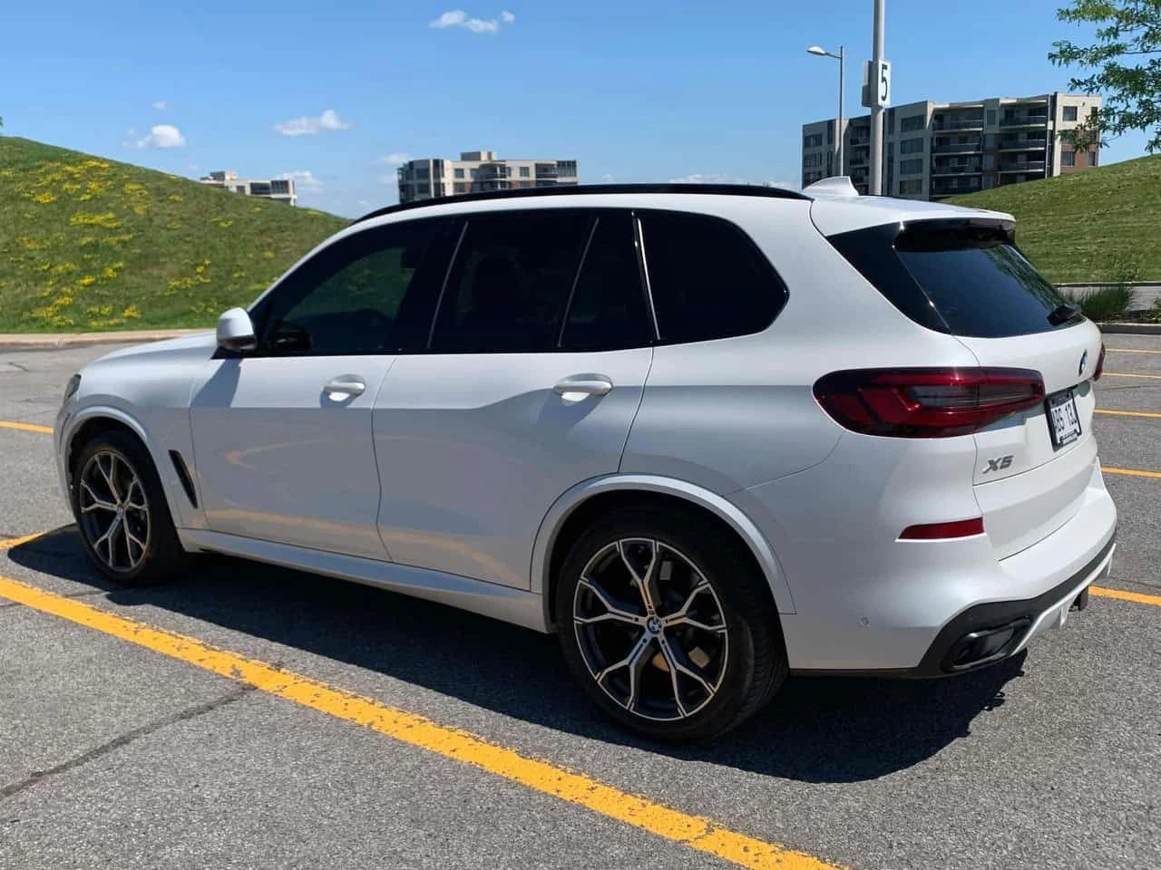 BMW X5 * xDrive40i * CARFAX * ОПЦИЯ ЗА ФИНАНСИРАНЕ, снимка 2 - Автомобили и джипове - 55328158