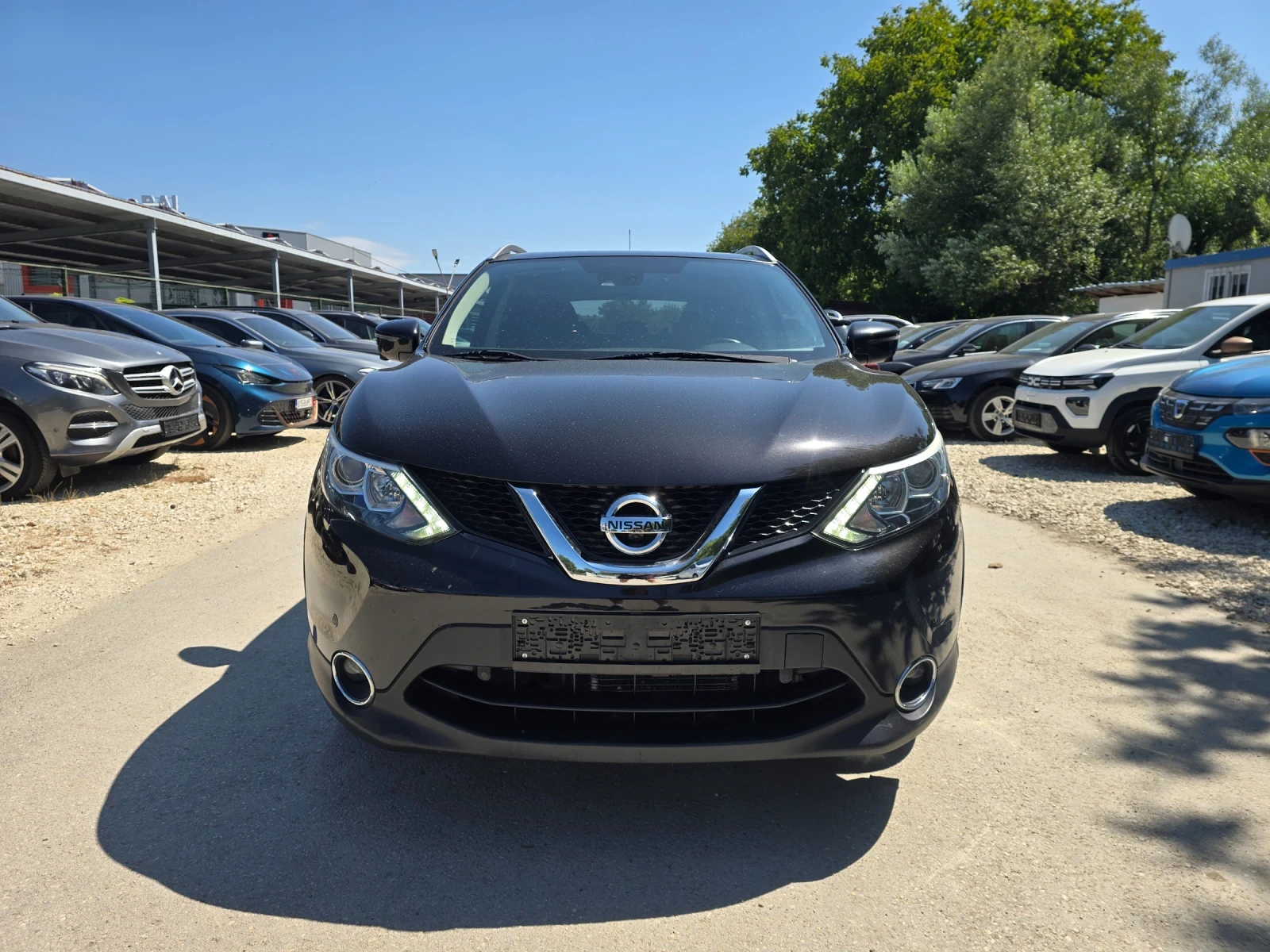 Nissan Qashqai 1.6dci 131к.с Панорама 360 , снимка 5 - Автомобили и джипове - 55461834