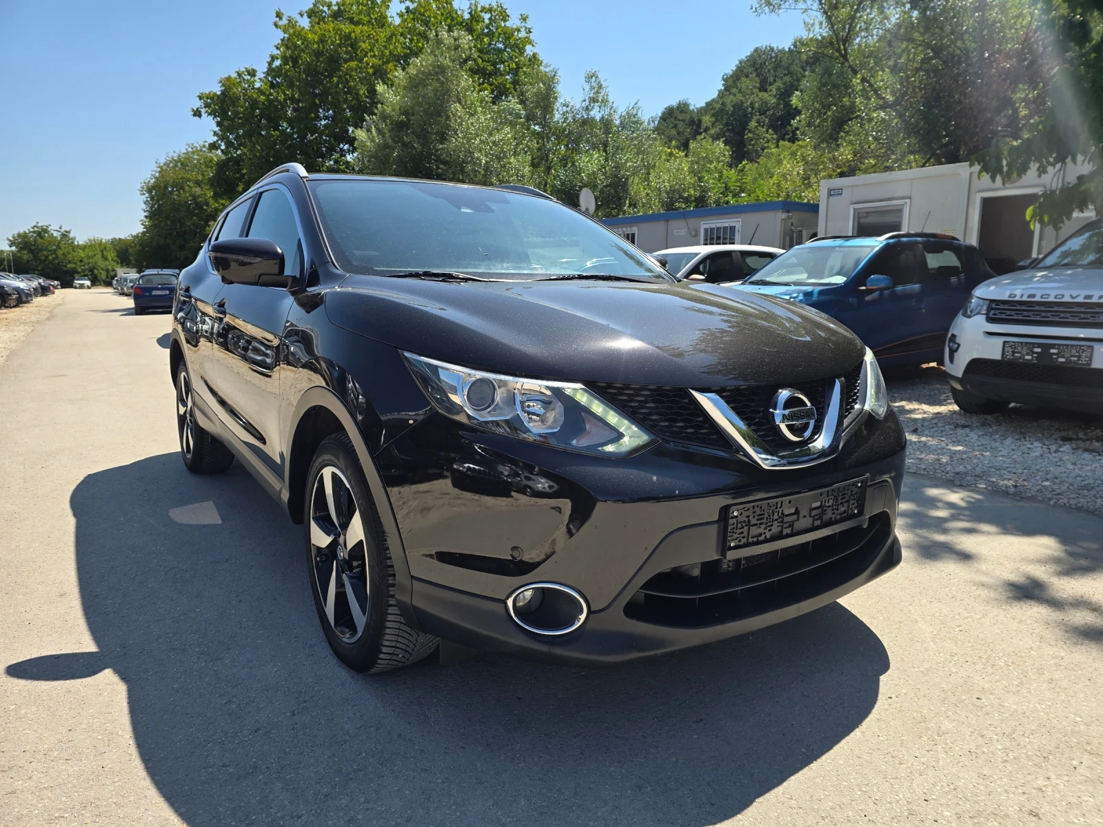 Nissan Qashqai 1.6dci 131к.с Панорама 360 , снимка 2 - Автомобили и джипове - 55461834