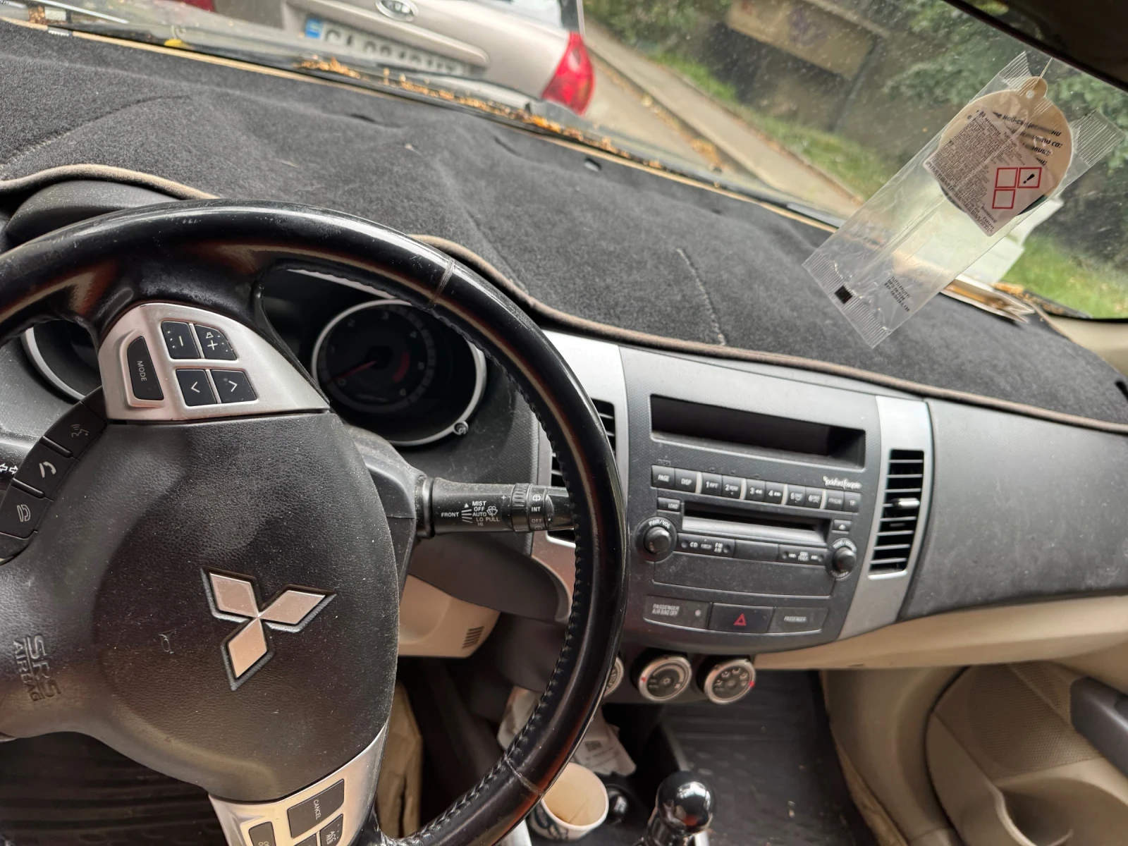 Mitsubishi Outlander, снимка 8 - Автомобили и джипове - 55565245