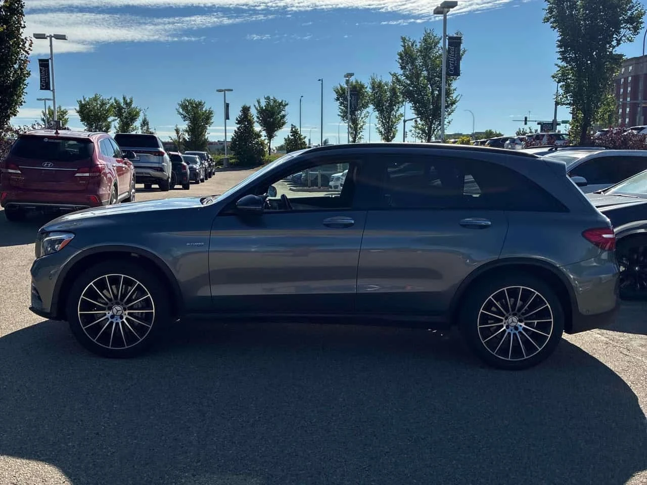 Mercedes-Benz GLC 43 AMG /DISTRONIC/360/BURMESTER/КЛИП НА МОТОРА , снимка 2 - Автомобили и джипове - 55735088
