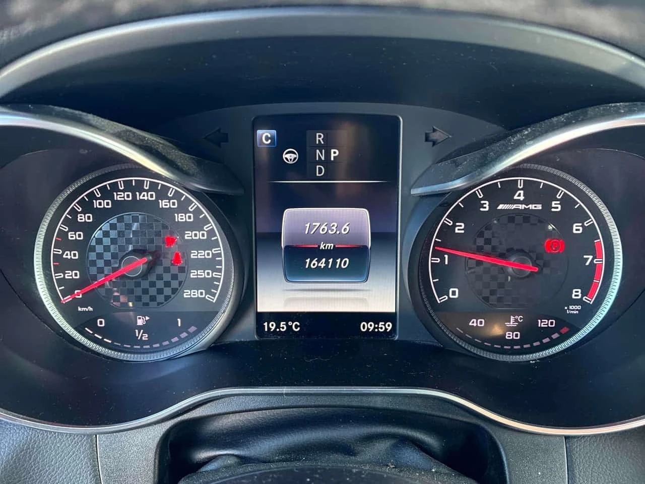 Mercedes-Benz GLC 43 AMG /DISTRONIC/360/BURMESTER/КЛИП НА МОТОРА , снимка 8 - Автомобили и джипове - 55735088