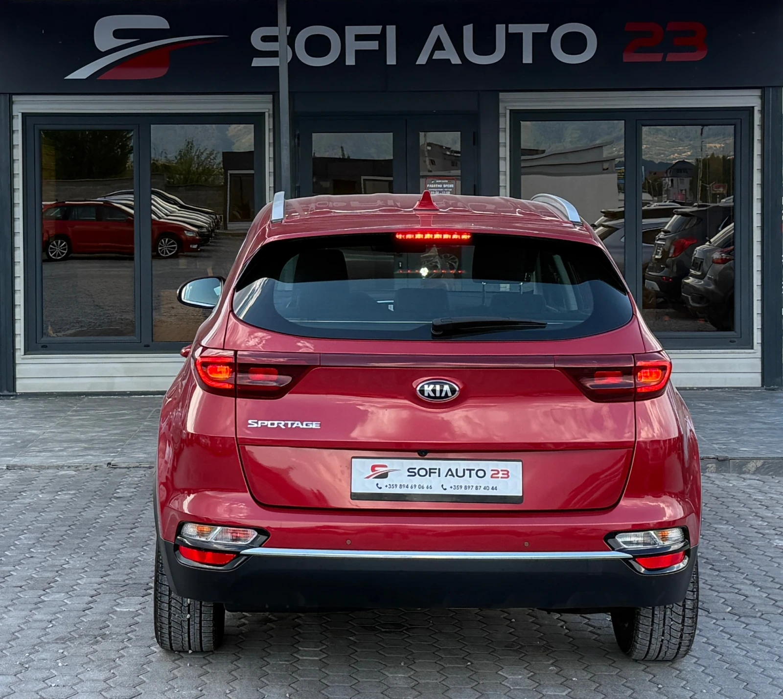 Kia Sportage 1.6 CRDI. ОРИГИНАЛНИ КИЛОМЕТРИ. ПЕРФЕКТЕН!, снимка 5 - Автомобили и джипове - 56023435