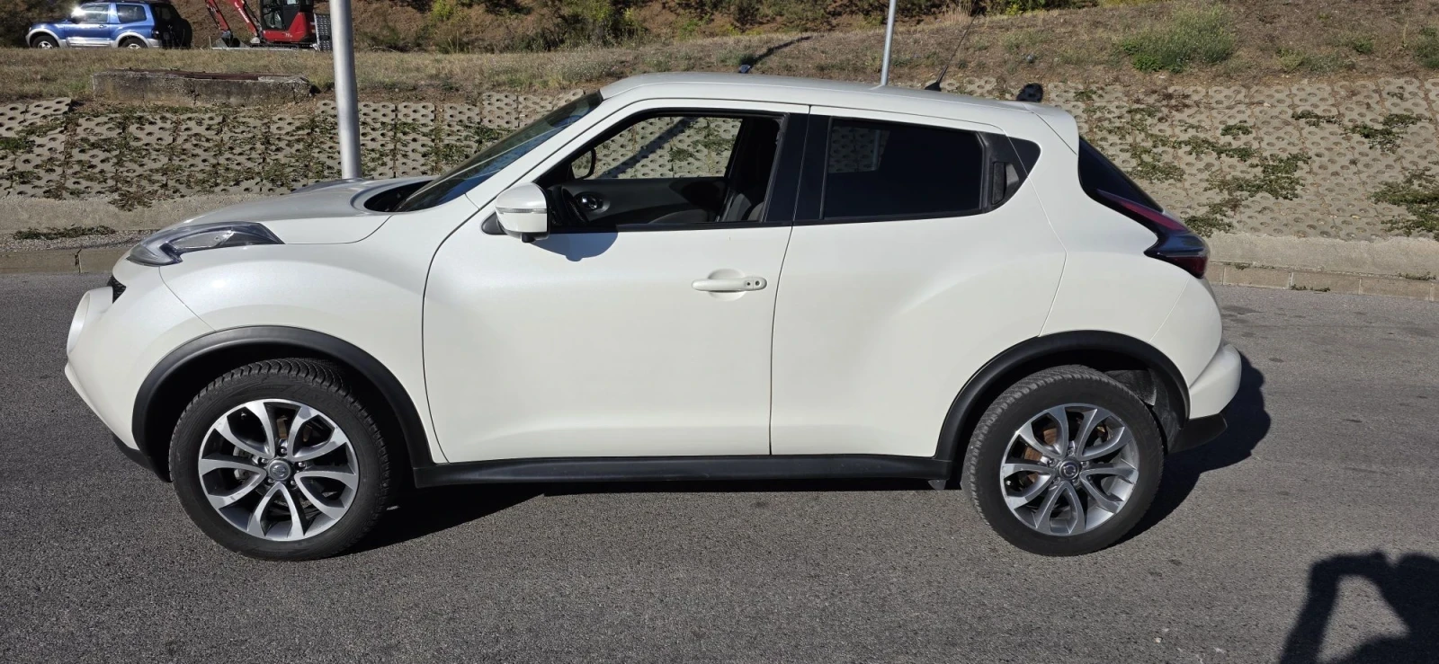 Nissan Juke 1.5DCI-110 360* NAVI* KEYLESS * EURO 6* PEARL* LED, снимка 2 - Автомобили и джипове - 56111401