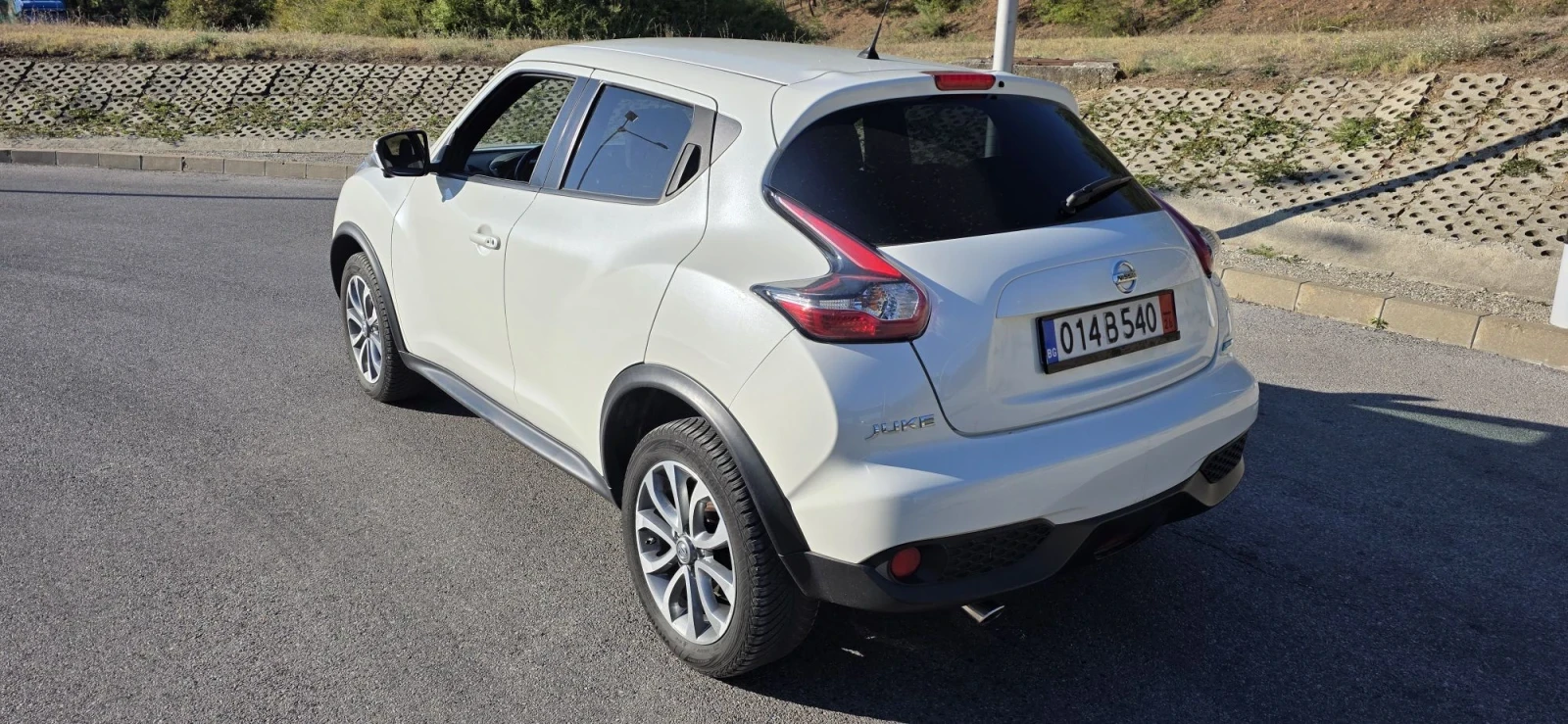 Nissan Juke 1.5DCI-110 360* NAVI* KEYLESS * EURO 6* PEARL* LED, снимка 3 - Автомобили и джипове - 56111401