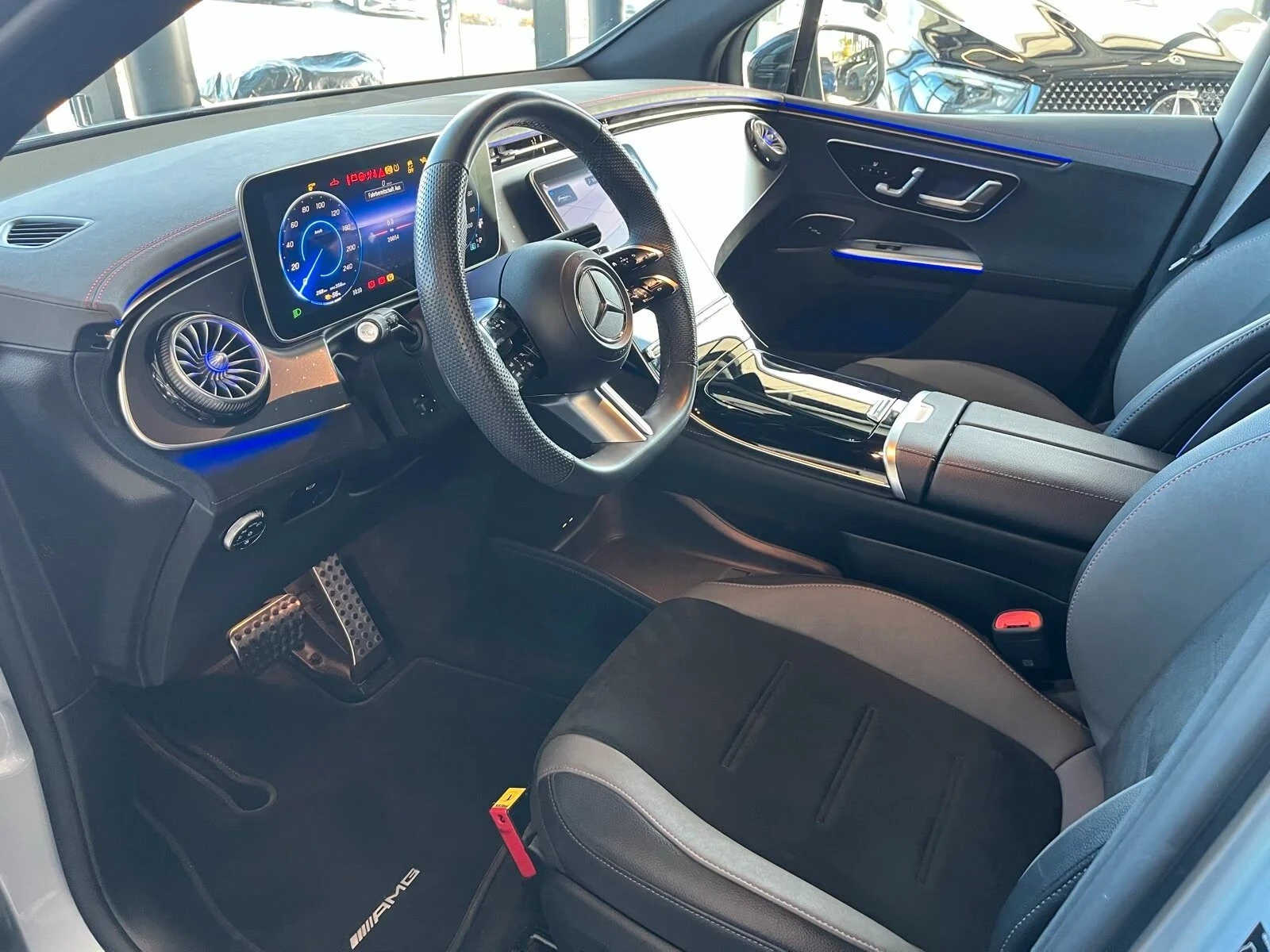Mercedes-Benz EQE 500 / SUV / 4-MATIC / AMG / NIGHT / AIRMATIC / | Mobile.bg � ����������� 10