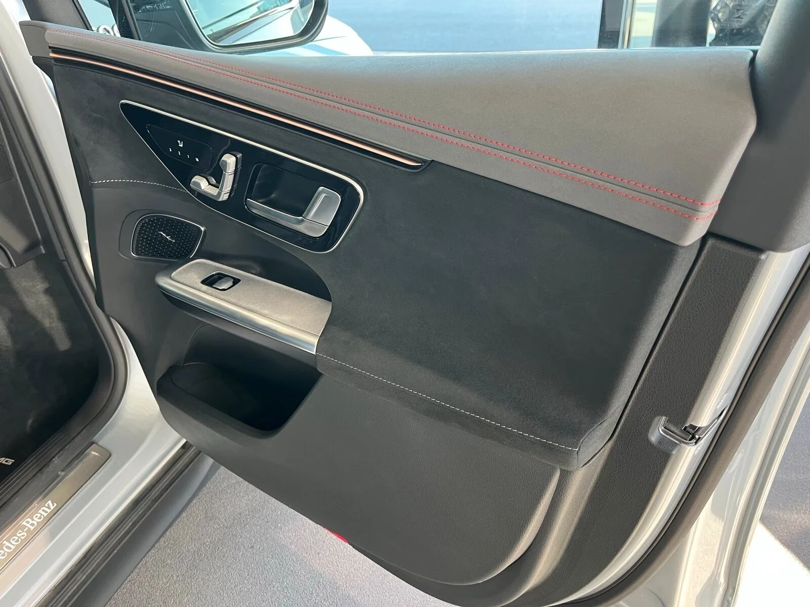 Mercedes-Benz EQE 500 / SUV / 4-MATIC / AMG / NIGHT / AIRMATIC / | Mobile.bg � ����������� 14