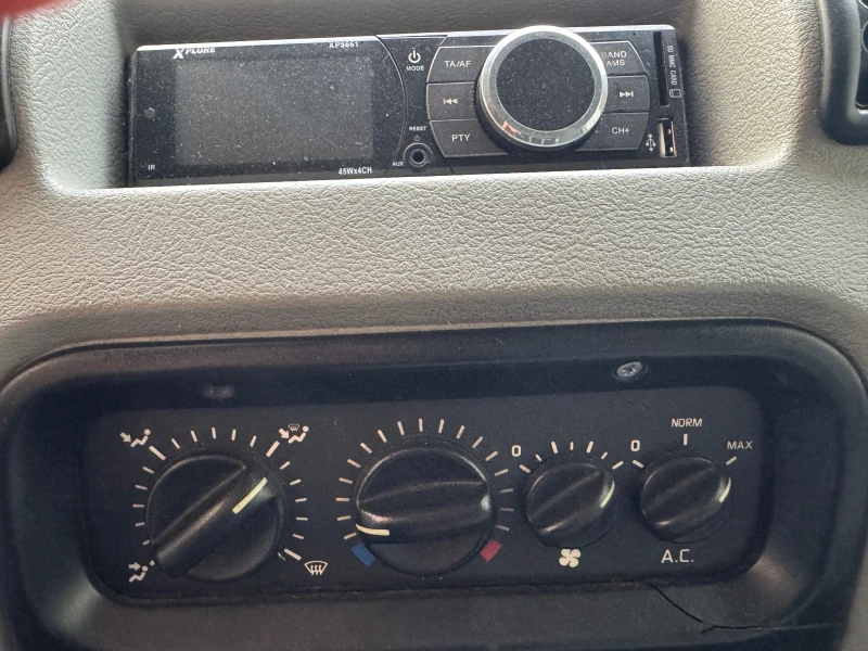 Renault Master 2.5 DCI KЛИМАТИК МАКСИ БАЗА, снимка 10 - Бусове и автобуси - 52888310