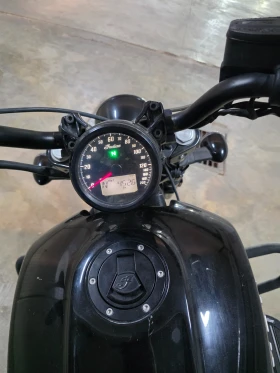 Indian Scout Bobber Sixty, снимка 2