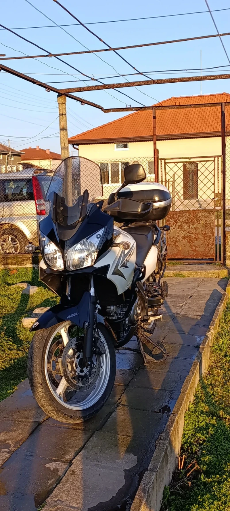 Suzuki V-strom DL 650
