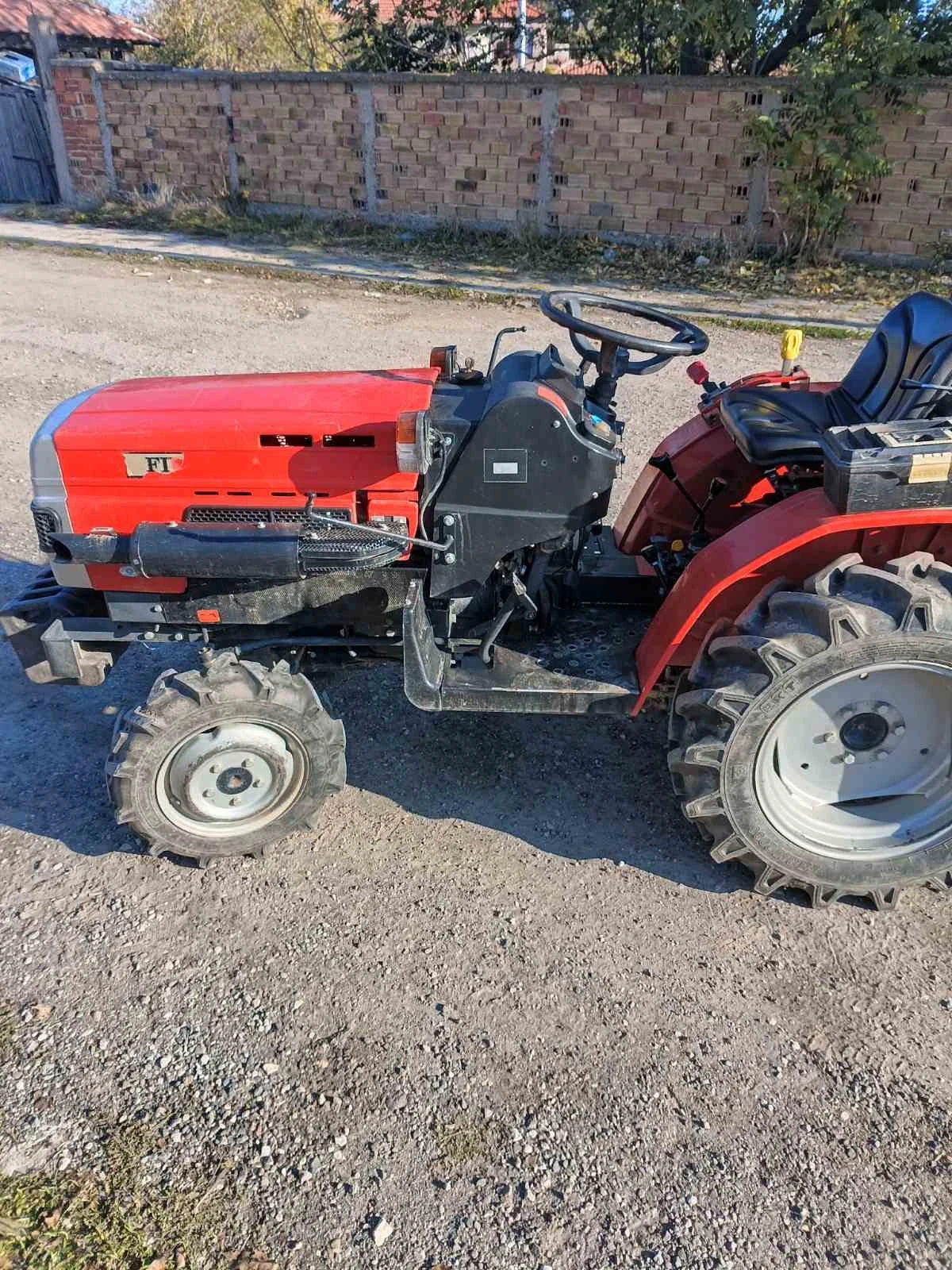 Трактор Mitsubishi  - изображение 4