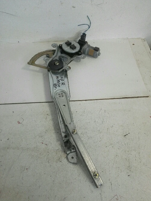 Ел.машинка стъкло предна дясна Субару Легаси,стъклоповдигач