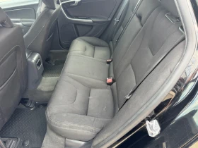 Volvo V60 1.6D* 2016г* АВТОМАТИК* 154.000КМ* СЕРВИЗНА* , снимка 9