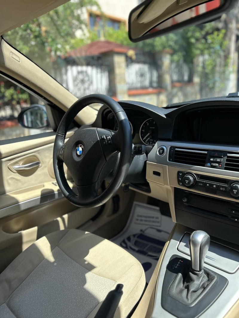 BMW 320, снимка 4 - Автомобили и джипове - 46086129
