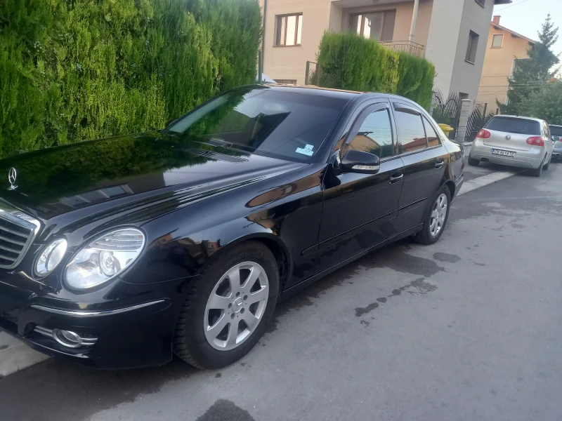 Mercedes-Benz E 200 200 CDi, снимка 1 - Автомобили и джипове - 47640608