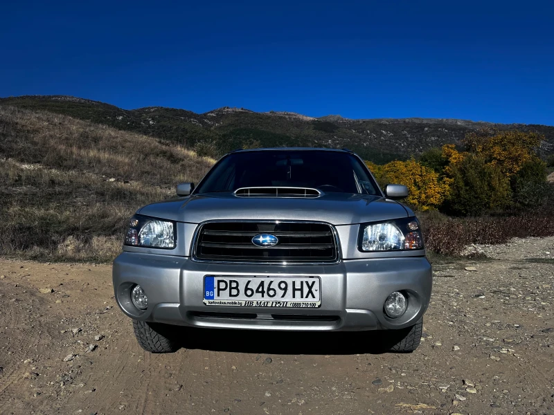 Subaru Forester Комби, снимка 1 - Автомобили и джипове - 48399894