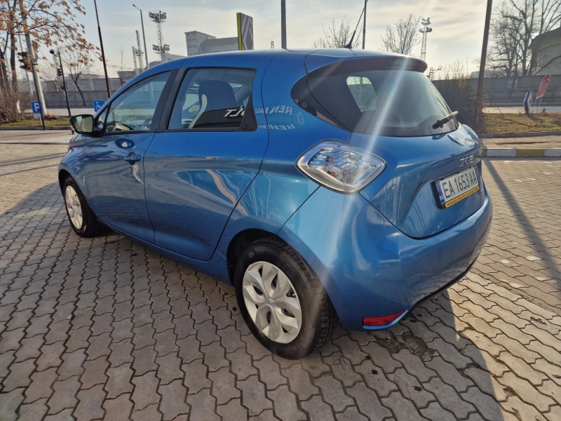 Renault Zoe, снимка 2 - Автомобили и джипове - 52241746