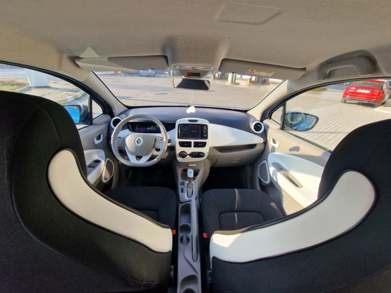 Renault Zoe, снимка 10 - Автомобили и джипове - 52241746