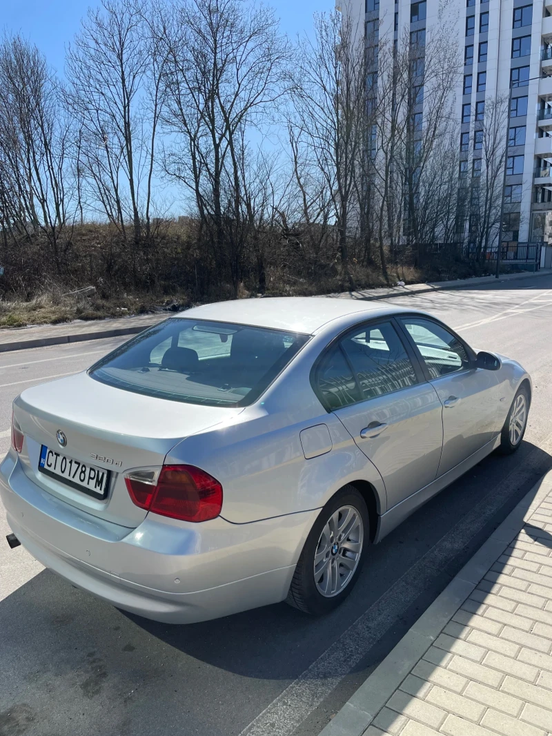 BMW 320 D, снимка 4 - Автомобили и джипове - 49449761