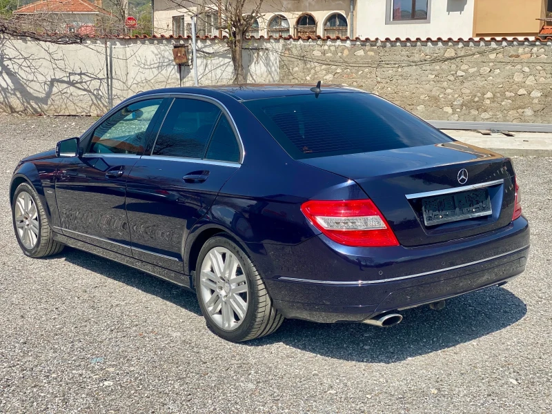 Mercedes-Benz C 220 Уникат, снимка 4 - Автомобили и джипове - 49964303