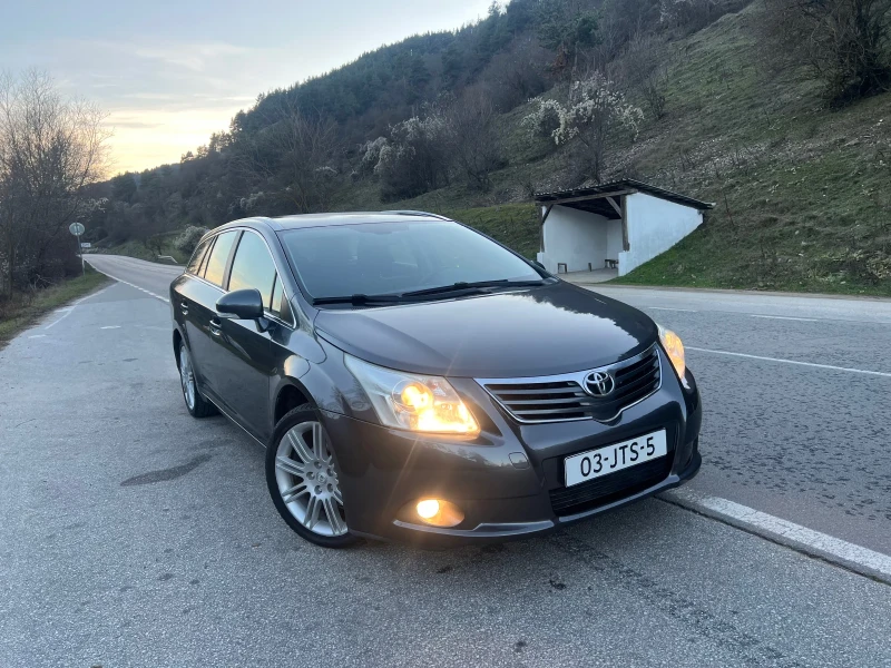 Toyota Avensis 1.8* Бензин* Автоматик* Холандия, снимка 3 - Автомобили и джипове - 52204445