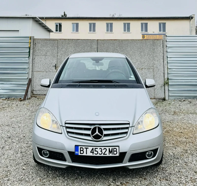 Mercedes-Benz A 180 АВТОМАТ* НАВИГАЦИЯ , снимка 2 - Автомобили и джипове - 52520154